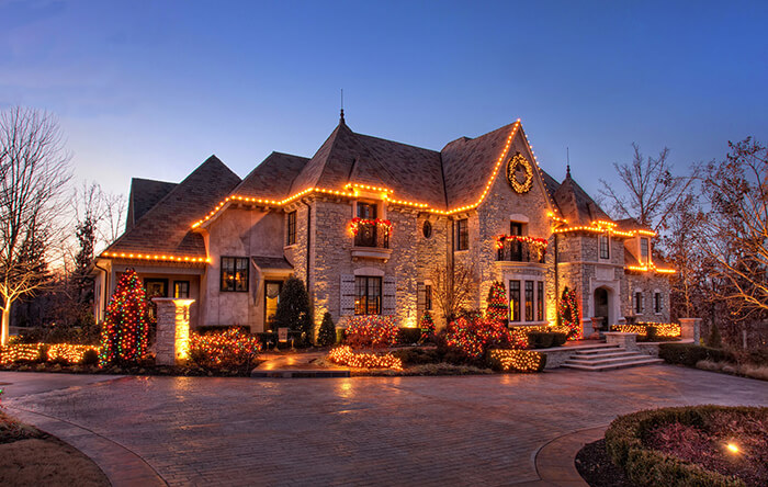 Beautiful Outdoor Christmas Lighting in Neighbourhood