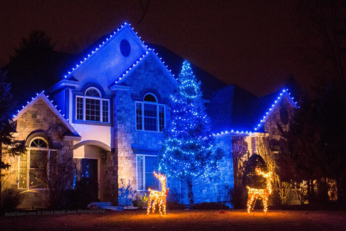 Beautiful Outdoor Christmas Lighting in Neighbourhood